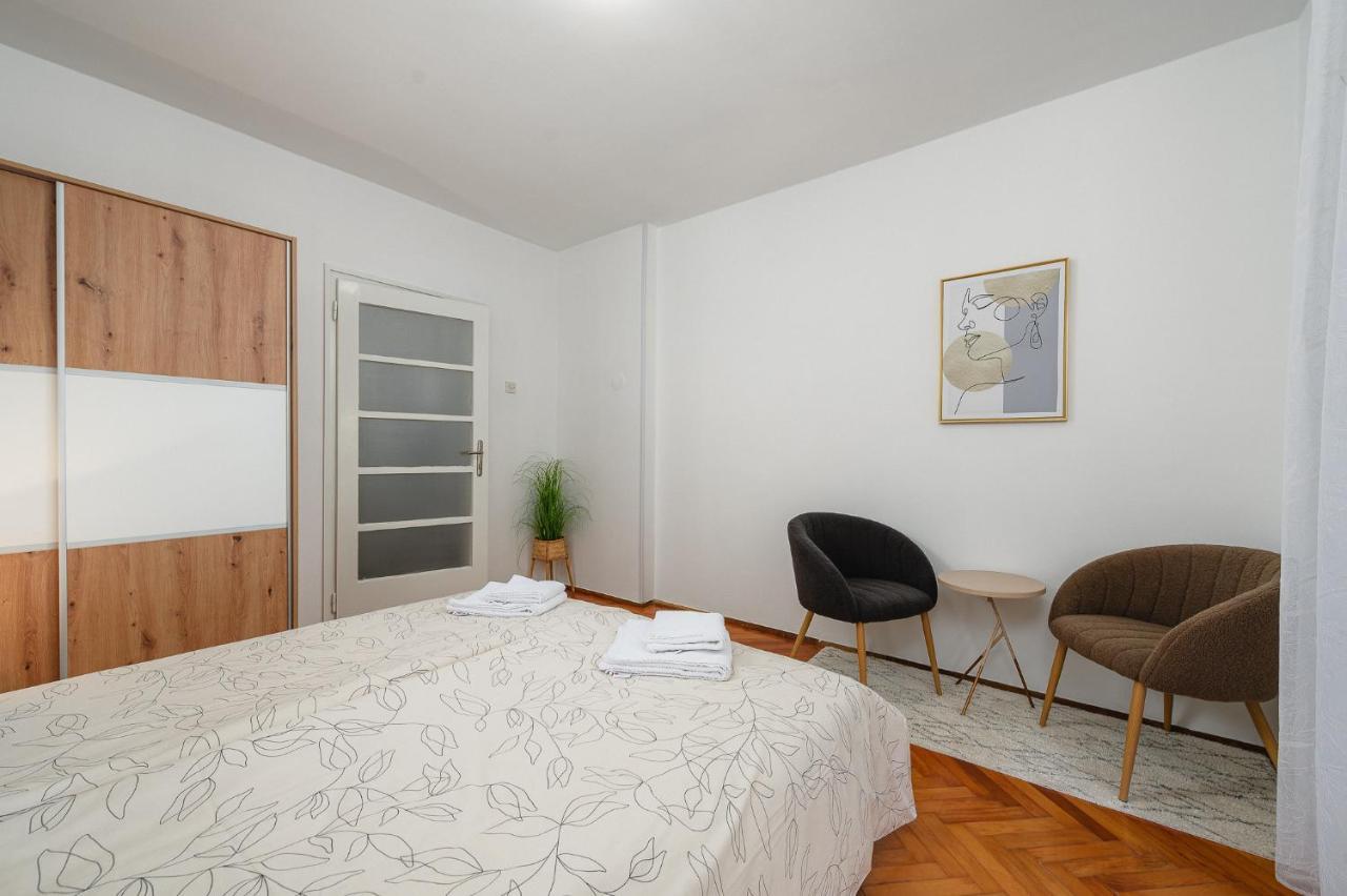 Apartment Maria Poreč Exteriör bild