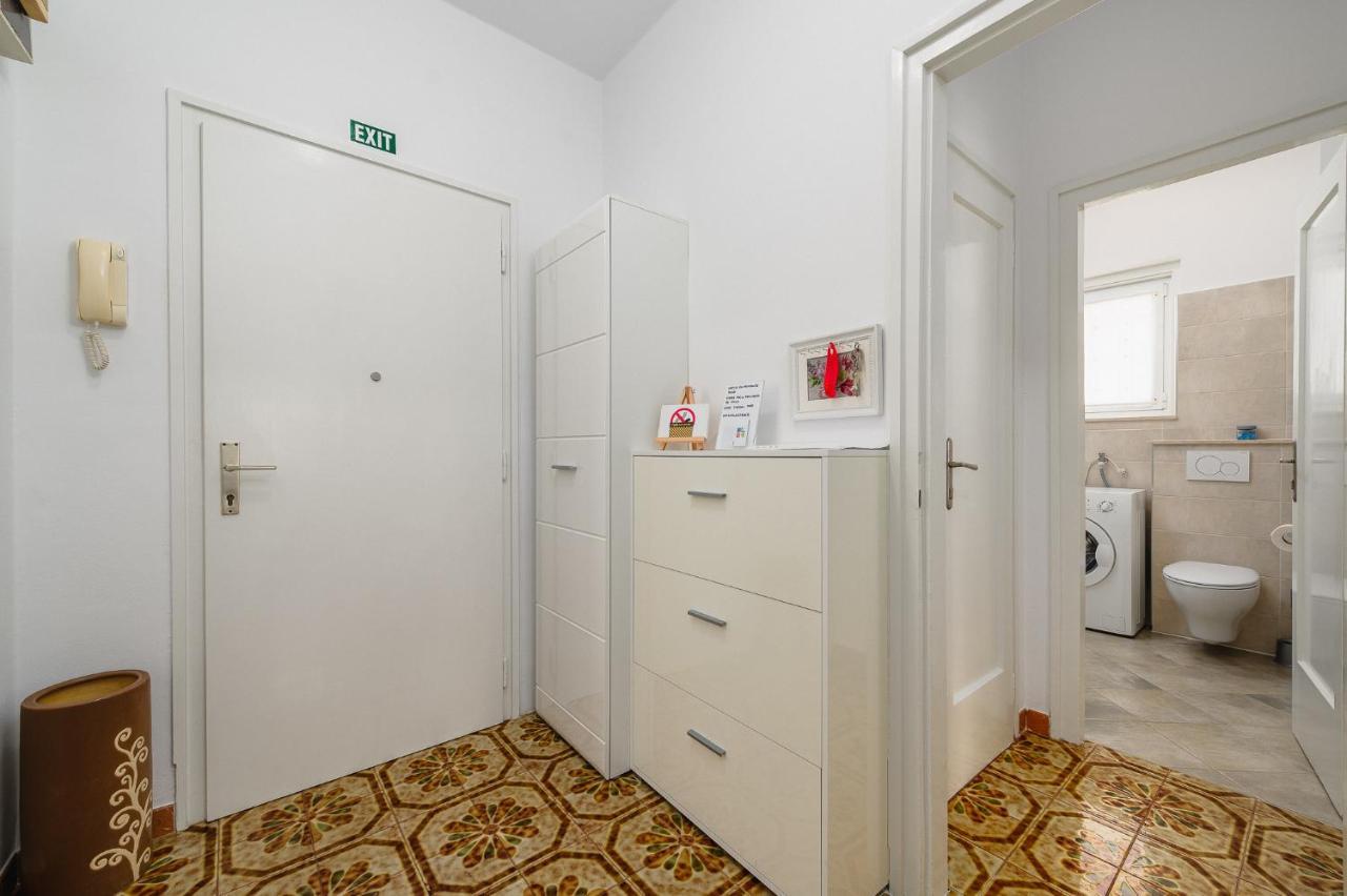 Apartment Maria Poreč Exteriör bild